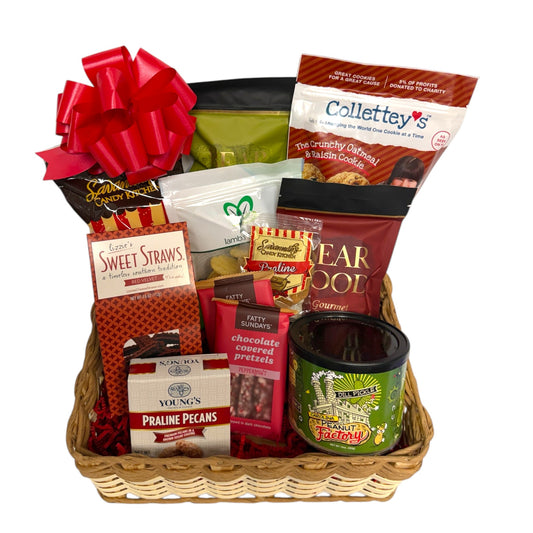 CHRISTMAS GIFT BASKET WITH SNACKS